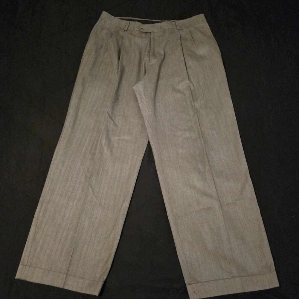 Haggar Pants Mens 38x29 Gray Dress Pleated Straight‎ Leg Herringbone Cuffed